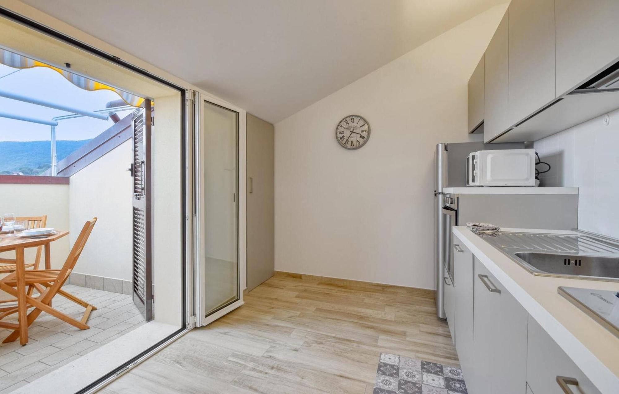 Beautiful Apartment In Moneglia With Kitchen Zewnętrze zdjęcie